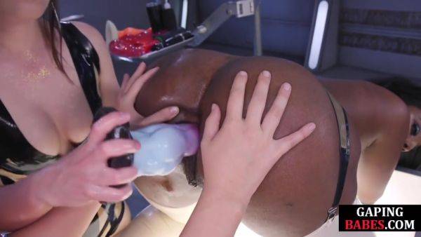 View this hardcore scene named : Ebony anal dyke assfucked in space 3some by latex lezdom