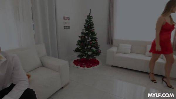 Enjoy watching this complete clip titled : Love Thy Neighbor - MYLF