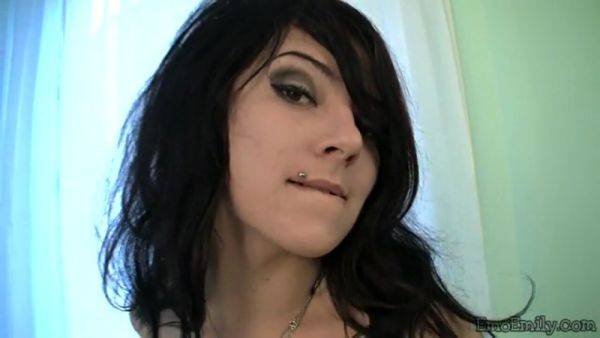 Play the complete scene : Sexy emo teen goes solo masturbating