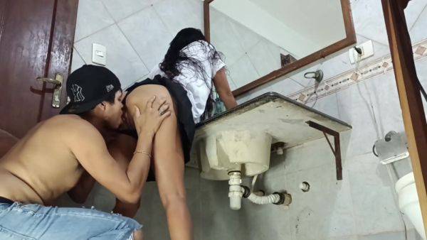 Enjoy watching HD video called : Sexo Anal Con Estudiante En El Bano