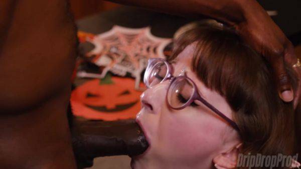 Enjoy watching uncut clip named : Mymindbreaks Gets Glazed On Halloween - Dripdrop Productions