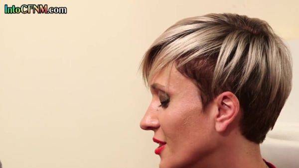 Play hardcore video called : CFNM inked toilet domina in high heels jerks BFs cock