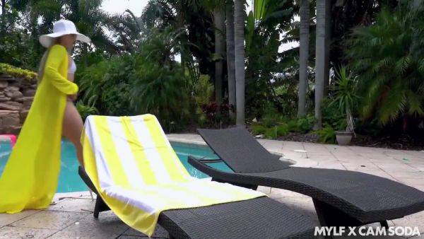 View full video called : Best Car Wash Service - MYLF