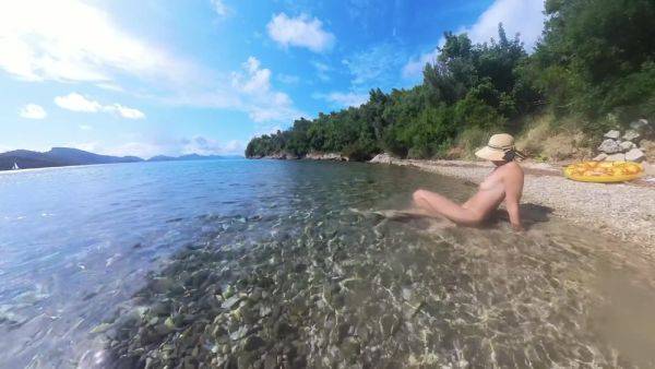 Enjoy watching uncensored movie titled : Cute Girl Plays In The Ocean