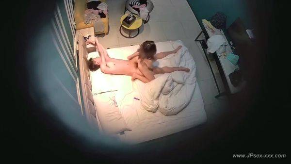 Hackers use the camera to remote monitoring of a lover's home life.597 - hotmovs.com - China on pornsfind.com