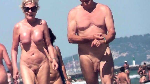 Nude Amateurs Beach Couples Walking On The Beach Compilation - drtuber.com on pornsfind.com