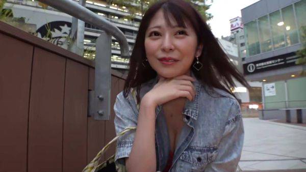 Watch this full video : 0002579_Japanese_Censored_MGS_19min