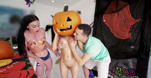 Sexy ass girls turn Halloween party into genuine FFM perversions - alphaporno.com on pornsfind.com