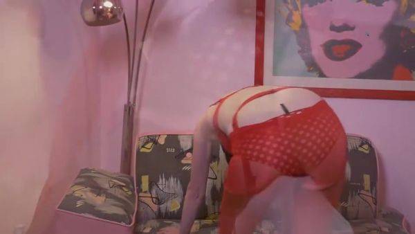 Enjoy watching the complete video titled : My nylon fetish