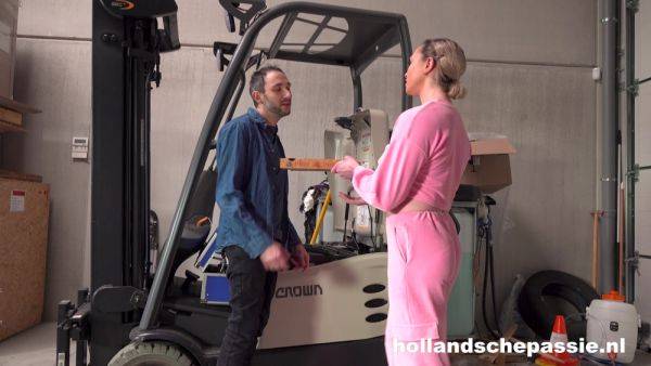 View HD clip named : Busty MILF treats young mechanic with lots of pussy and ass