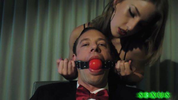 Play hardcore clip named : Vol. 4 - The In Between - S3XUS