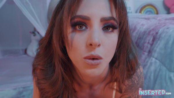 Watch HD movie called : Lumi Likes Hard Things - Inserted