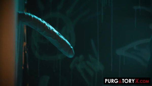 Stream complete clip called : Praying Mantis Vol 1 E1 - PurgatoryX