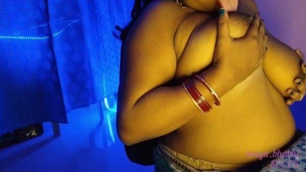 Hot Sensuous Bhabhi Girl Fulfills Her Sex Desire By Opening Her Clothes, Pressing Her Boobs And Drying Her Boobs - desi-porntube.com - India on pornsfind.com