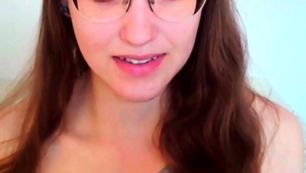 Stream uncut video of : Homemade amateur teen solo