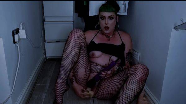 Watch the uncensored movie of : Miss Cats First Wank In New House