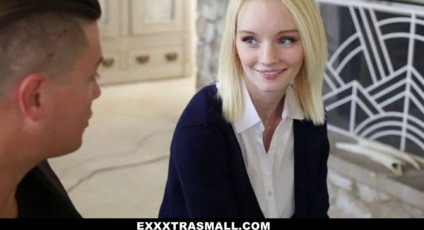 Play the hardcore movie of : Sammie Daniels, the piano teacher, fucks tiny teen and takes a cumshot on her pretty face