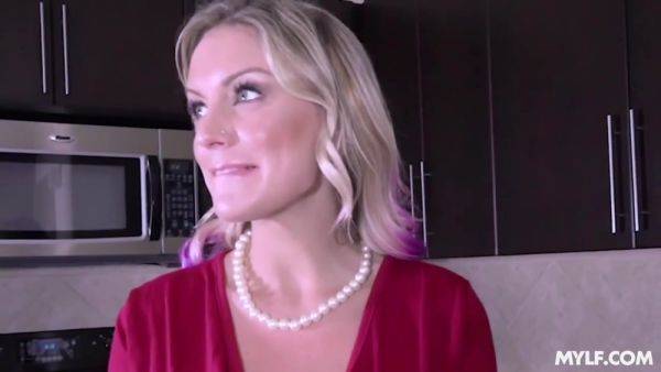 Play hardcore clip titled : MYLF Pornstar Hardcore Sex - MYLF