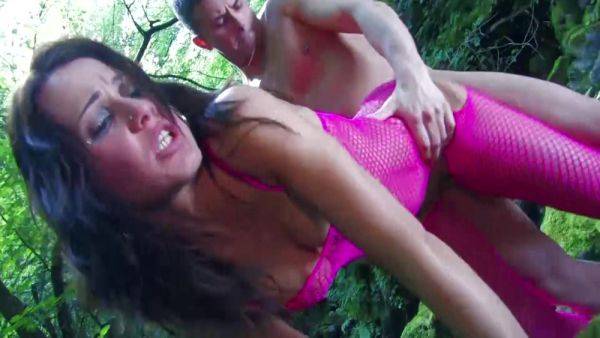 Hot German Babe With An Amazing Body Gets Smashed In The Woods - tubepornclassic.com - Germany on pornsfind.com