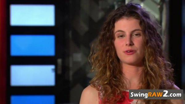 Play the hardcore movie : Young Friends Relaxing Outdoors