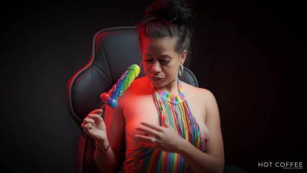 Play complete scene named : Me Encanta Como Sabe Este Pene Dulce With Jolla Pr