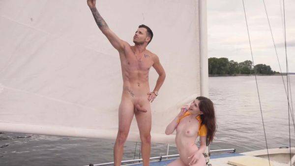 View this complete clip named : The date with redhead on a boat