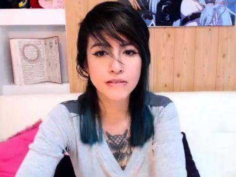 View this HD scene : Cute curly brunette solo webcam masturbation