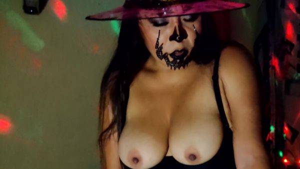 Hot Milf In Free Exclusive Video!! The Witch Is Activated On Halloween - desi-porntube.com - India on pornsfind.com