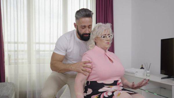 Granny screams holding nephew's cock deep in her fat cunt - xbabe.com on pornsfind.com