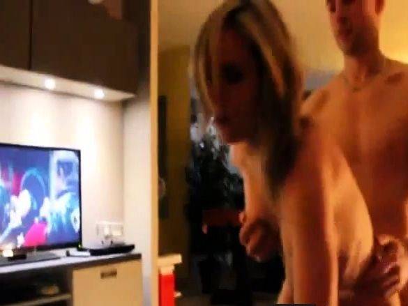 Watch this HD clip called : ma femme fourree devant moi