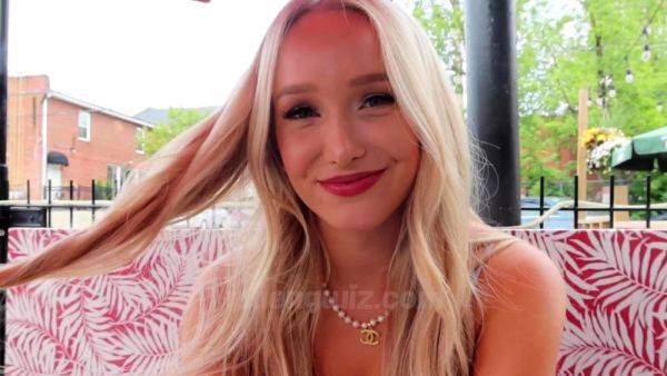 View hardcore movie titled : Fit blonde babe hardcore sex facial cumshot