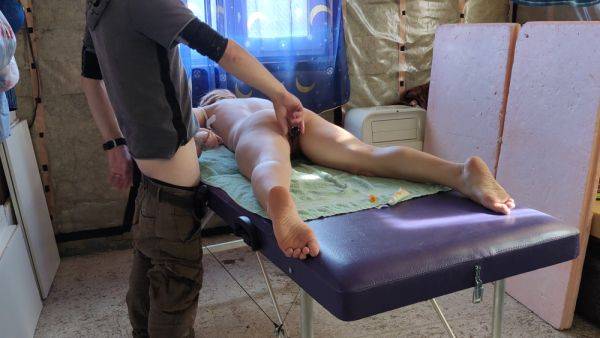 Watch HD scene : Redhead Tattooed Girl Come For Massage But He Undressed Her Fully And Playing With Her Hairy Pussy. Voyeurs Cam 4k