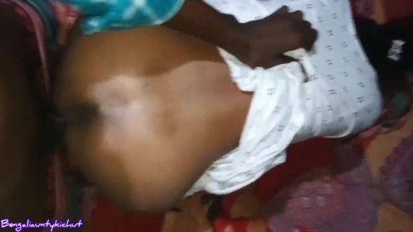 Stream the uncut movie of : Chudai Hui Bahut Mast Bengali Aunty Ko Durga Mela Ghuma Kar Le Aaye By Bengaliauntykichut