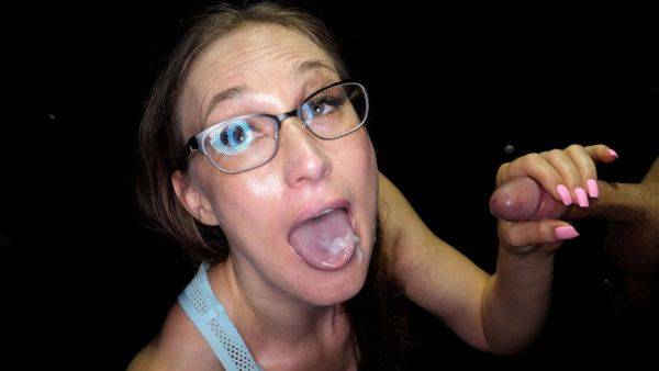 Play this uncut clip called : Every amateur has to start somewhere Ophelia!