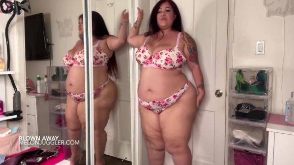 Enjoy watching uncensored scene : Big Beautiful Monique Lustly Performs A Bj To Completion