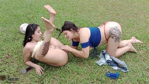 Colombian Lesbians Licking Their Pussies In A Private Estate - Porn In Spanish - desi-porntube.com - Spain - India - Colombia on pornsfind.com