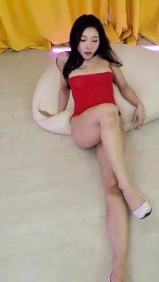 Watch the uncut clip : Glamour babe with big boobs masturbates in lingerie