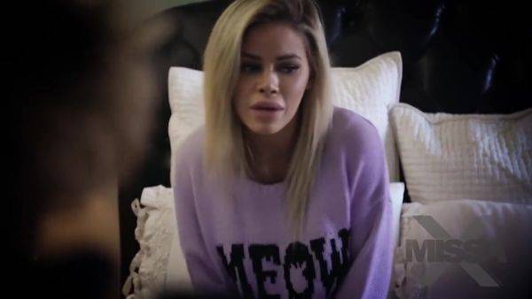 Play the complete video : Sucks Thick Cock