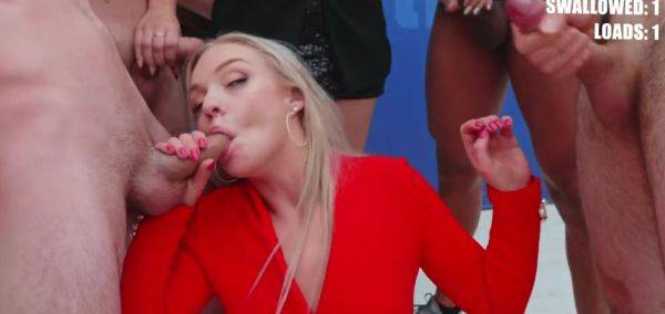 Play this complete clip : Nathalie Kitten 2 Bukkake