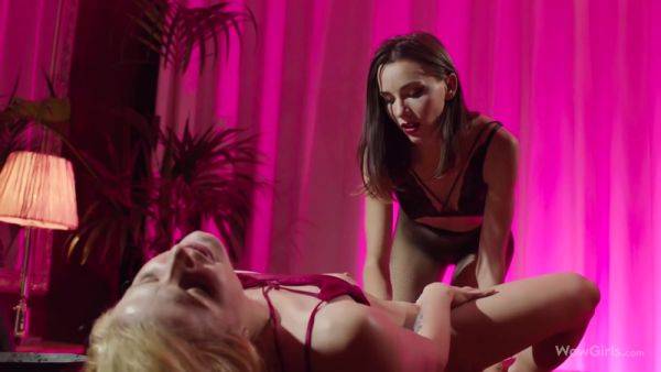 View the hardcore movie named : Jade Lustful Shave With Olivia Wye