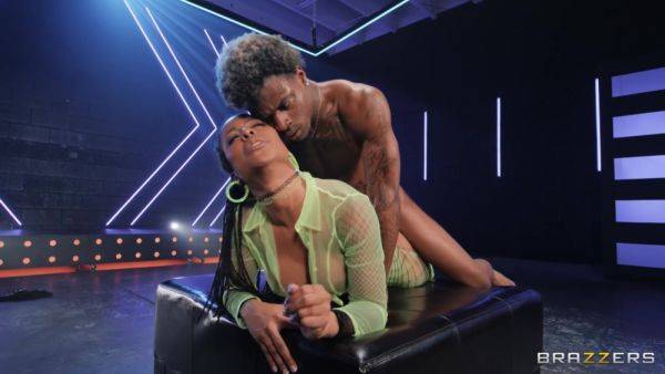 In Anals Tight On A Neon Night In 4k - Kira Noir - upornia.com on pornsfind.com