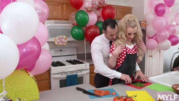 View the HD scene of : Cooking with Paris - MYLF