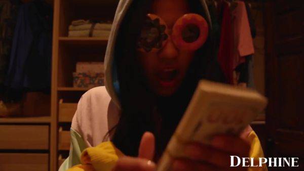 Play this uncut clip : Delphine Films In Home Robbery Turns To Hot Threesome