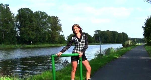 Stream uncut video of : Sugary minx Rihanna Samuel gets boobs licked