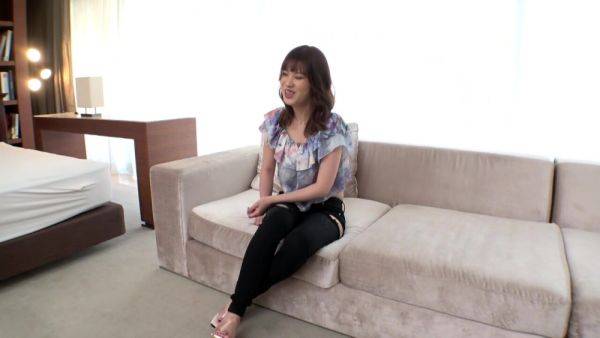 View the complete movie named : 0003022_Japanese_Censored_MGS_19min