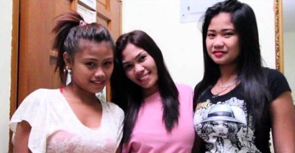 Play this hardcore clip of : Vigorous japanese gal gets her cunt checked up