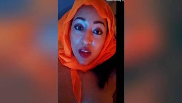 Des Ires In Saturno Squirt The Sexiest Latin Babe, She Is Now An Arab Fortune Teller Who Guesses Your And Uses Her Vagina To Seduce - desi-porntube.com - India on pornsfind.com