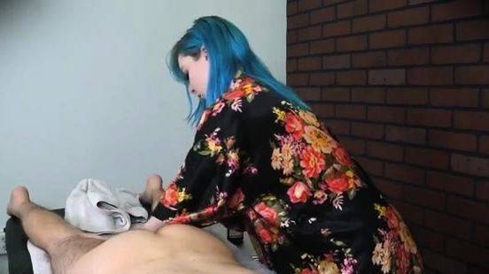 Stream complete scene named : Massage Happy Ending - Elle Bird's Eye View - Jizzy Jobs