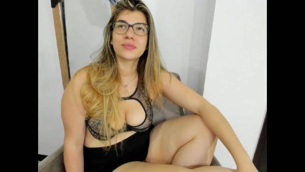 Venezuelan Pawg Girl Eiriadnax (21) Showing Her Bubb - hclips.com - Venezuela on pornsfind.com