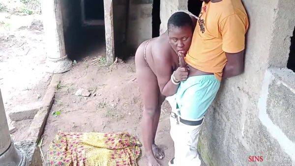 Play this uncut clip called : Washed Her Pussy Thoroughly Before Fucking The Kings Son Outdoor 5 Min With African Gift